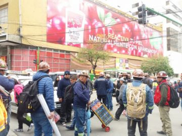 Colapsan el centro paceño.