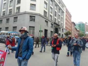 Colapsan el centro paceño.