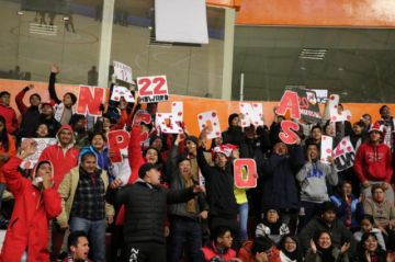 Los seguidores de Nacional apoyaron a su equipo.