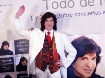 El País recoge sus fotografías.