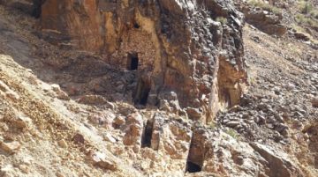 Una ciudad  de piedra se halla cerca de Potosí