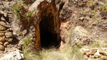 Una ciudad  de piedra se halla cerca de Potosí