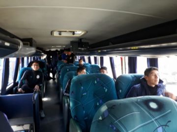 Parten a La Paz.
