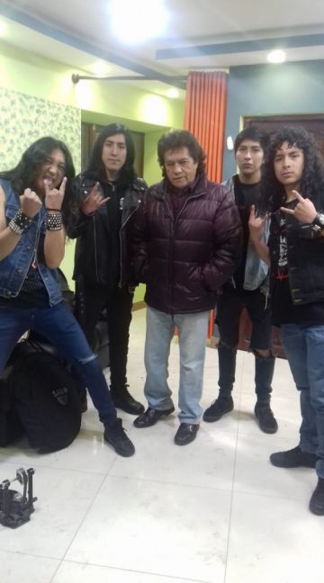 Gerardo Arias fue a ver a las bandas.