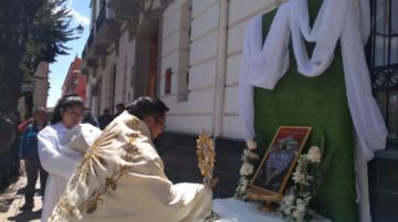 Altar de la familia Decormis.