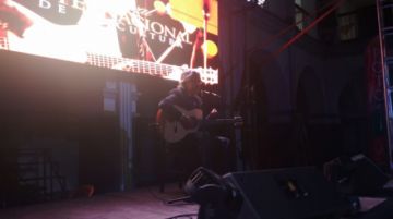 Willy Claure se presenta en la vieja casona.