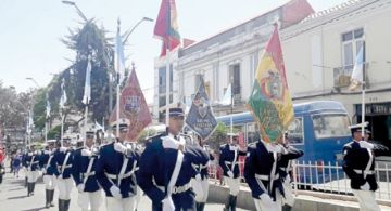 La delegación del Colegio Bolívar de Oruro.