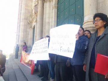 Tuvieron un mitin en la Plaza 10 de Noviembre