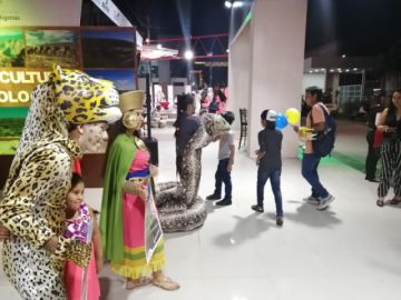 Los atractivos turísticos se promocionan en la feria.