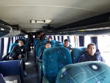 Parten rumbo a Santa Cruz