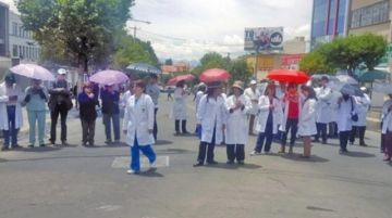 Los médicos piden reunirse con Romero  