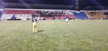 Los equipos no rompen el cero.