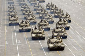 China exhibe su enorme poderío militar