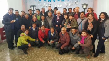 Los exmilitantes de la JEC con el padre Paco