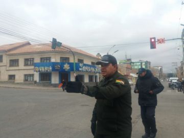 Los comerciantes comenzaron a apostarse desde temprano.