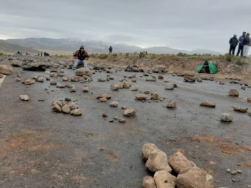 El camino quedó sembrado de piedras.