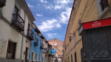El cielo a mediodía.