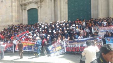 Llegaron a la plaza 10 de Noviembre.
