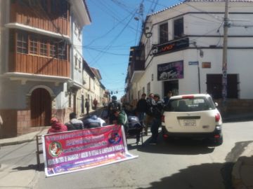 Bloqueo de universitarios.