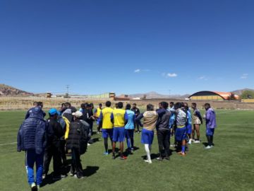 Entrenan en Cantumarca.
