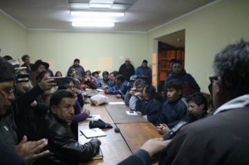 La reunión de directorio ampliado de anoche.