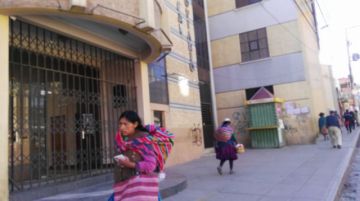 Los bloqueos anularon el tráfico en el centro citadino.