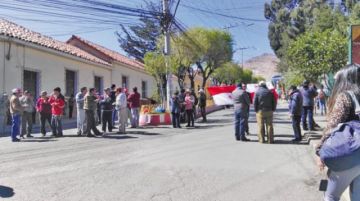 Hay más bloqueos en la ciudad pero las garitas están expeditas.
