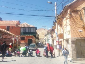 Los bloqueos anularon el tráfico en el centro citadino.