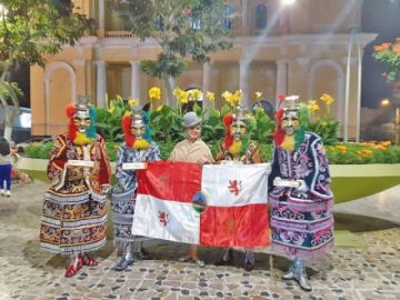 ArFolDanz en el Perú, representando a Bolivia.