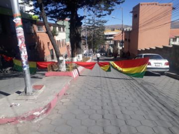 Así están los bloqueos en las calles de Potosí.
