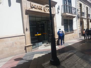 Entidades financieras en el centro de la ciudad.
