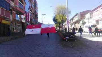 Así están los bloqueos en las calles de Potosí.