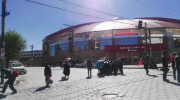 Así están los bloqueos en las calles de Potosí.