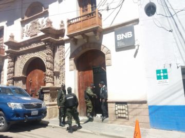 Entidades financieras en el centro de la ciudad.