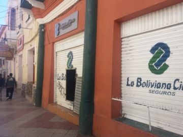 Entidades financieras en el centro de la ciudad.