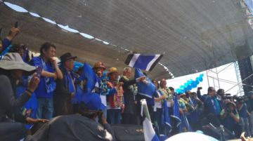 Se inicia el acto
