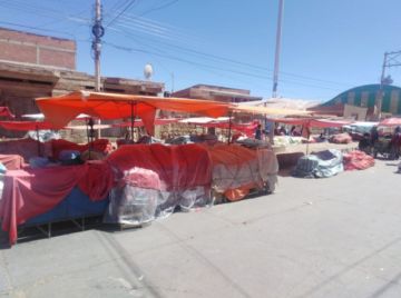Los mercados y ferias no están vendiendo los productos.