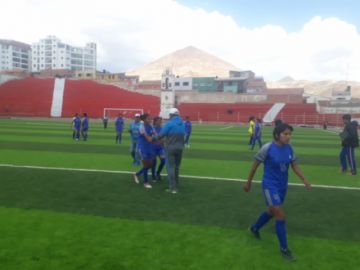 PAT ganó por goleada a Leonas de Tarija: 4-0