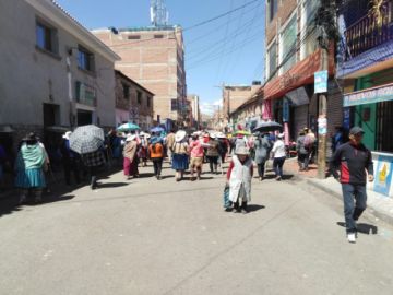 Así están las calles y mercados.