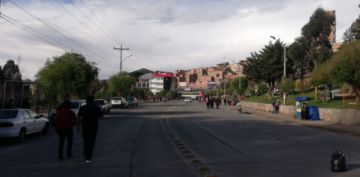 La avenida Tinku sigue vacía 