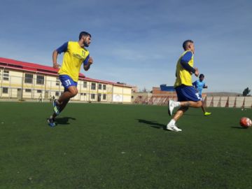 Real entrena en un día despejado.