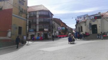 Bloqueos en las zonas baja y central.