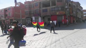 Bloqueos en las zonas baja y central.