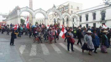 La marcha ya está en la plaza.