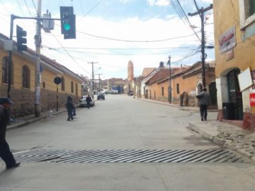 Bloqueos en las zonas baja y central.