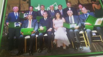 Los galardonados de diferentes Departamentos.