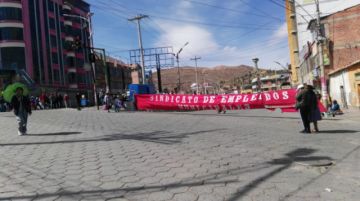 Bloqueos en las zonas baja y central.
