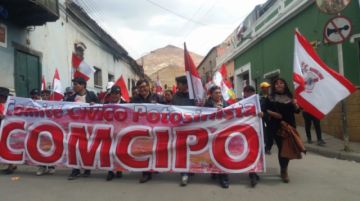La marcha está rumbo a la plaza principal.