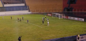 Comienza el partido entre Nacional Potosí y San José