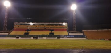 Granizo y lluvia anteceden al partido.